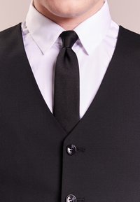 Tiger of Sweden Chaleco de traje - black