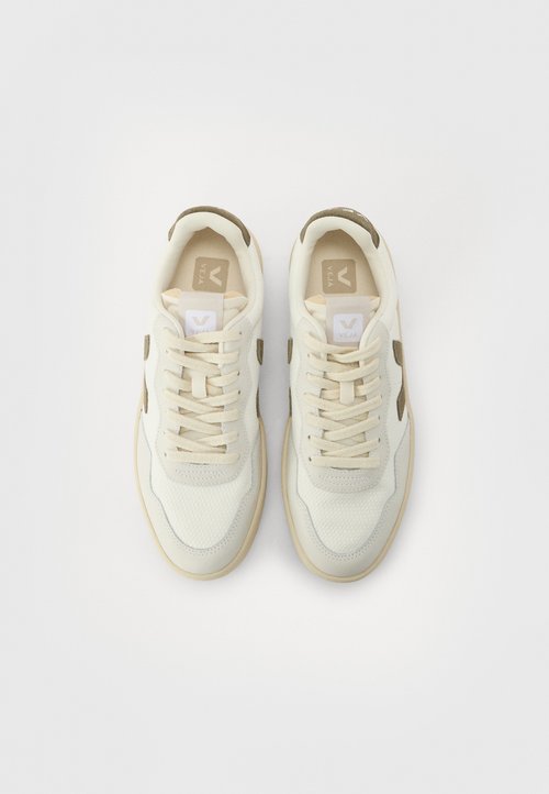 Veja Zapatilla de hombre, modelo V-90, de cuero, con cordones Kaki — photo 4
