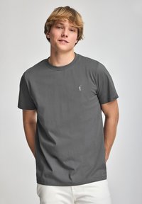 SHORT SLEEVE CREWNECK RIGBY GO - Camiseta básica - asphalt