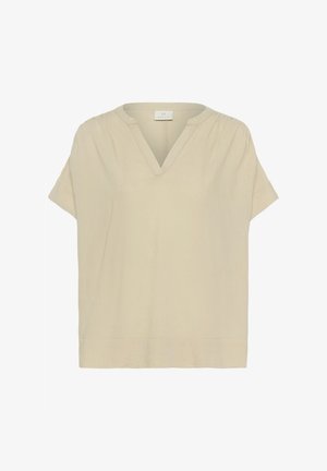 Beige blouse met korte mouwen, voorzien van een V-hals, zachte stof, relaxte pasvorm en subtiele plooien bij de schoudernaden. Geen zichtbare patronen of accenten.