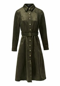 Robe verte olive à manches longues en tissu doux, avec un boutonnage sur le devant, une taille ceinturée et un col. Détails en boutons dorés.