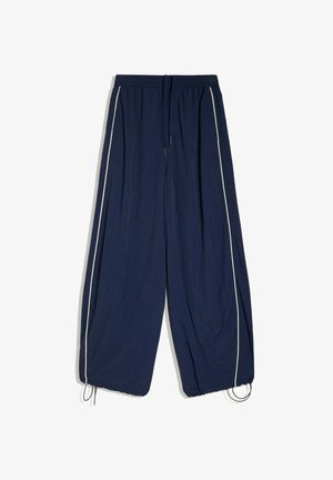Bershka, TECHNICAL PARACHUTE TROUSERS - Nohavice - royal blue
