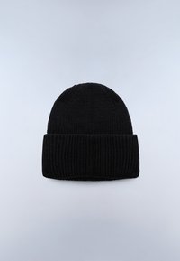 Svart stickad mössa med uppvikt kant, texturerat ribbmönster och sömlig rund topp. Tillverkad av ett varmt, elastiskt material.