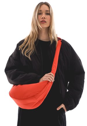 LOU LARGE - Geantă de mână - coral