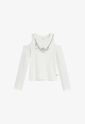 Weißes langärmeliges Cold-Shoulder-Top mit bedruckter mehrlagiger Kettenkette und dem Schriftzug "SUPERSTAR" auf der Brust.