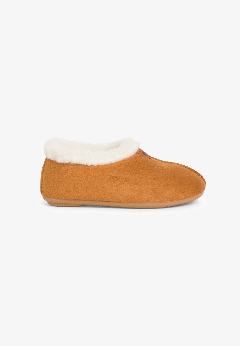 Chausson en daim marron avec doublure en polaire blanche et semelle en caoutchouc, conçu pour le confort et la chaleur à l'intérieur.