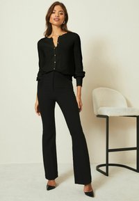 Lipsy SCALLOP DETAIL CREW NECK THROUGH REGULAR FIT - Kardigán - black
