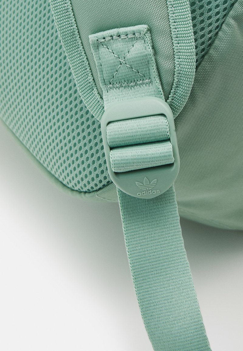 crossbody backpack nike Nike Heritage Crossbody Bag 2.0 (4L)