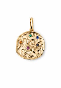 Pendentif en or présentant un design circulaire texturé avec un motif de bélier, accentué par des pierres multicolores en orange, vert, bleu, violet et rose.