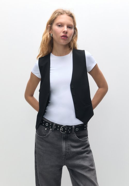 Bershka ASYMMETRIC - Väst - black/svart - Zalando.se