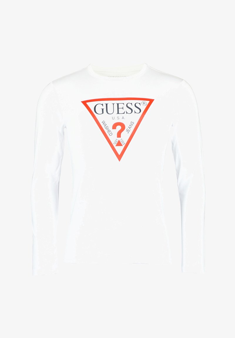 T-shirt de manga longa branca com um logo triangular vermelho com o texto "GUESS" e "U.S.A.", acompanhado de um gráfico de ponto de interrogação e detalhes da marca.
