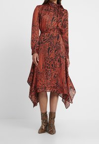 Topshop Petite Maxi šaty - red