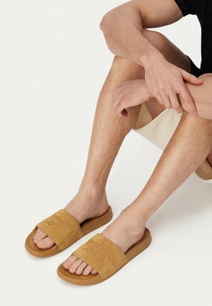 Reebok, - Klapki płaskie