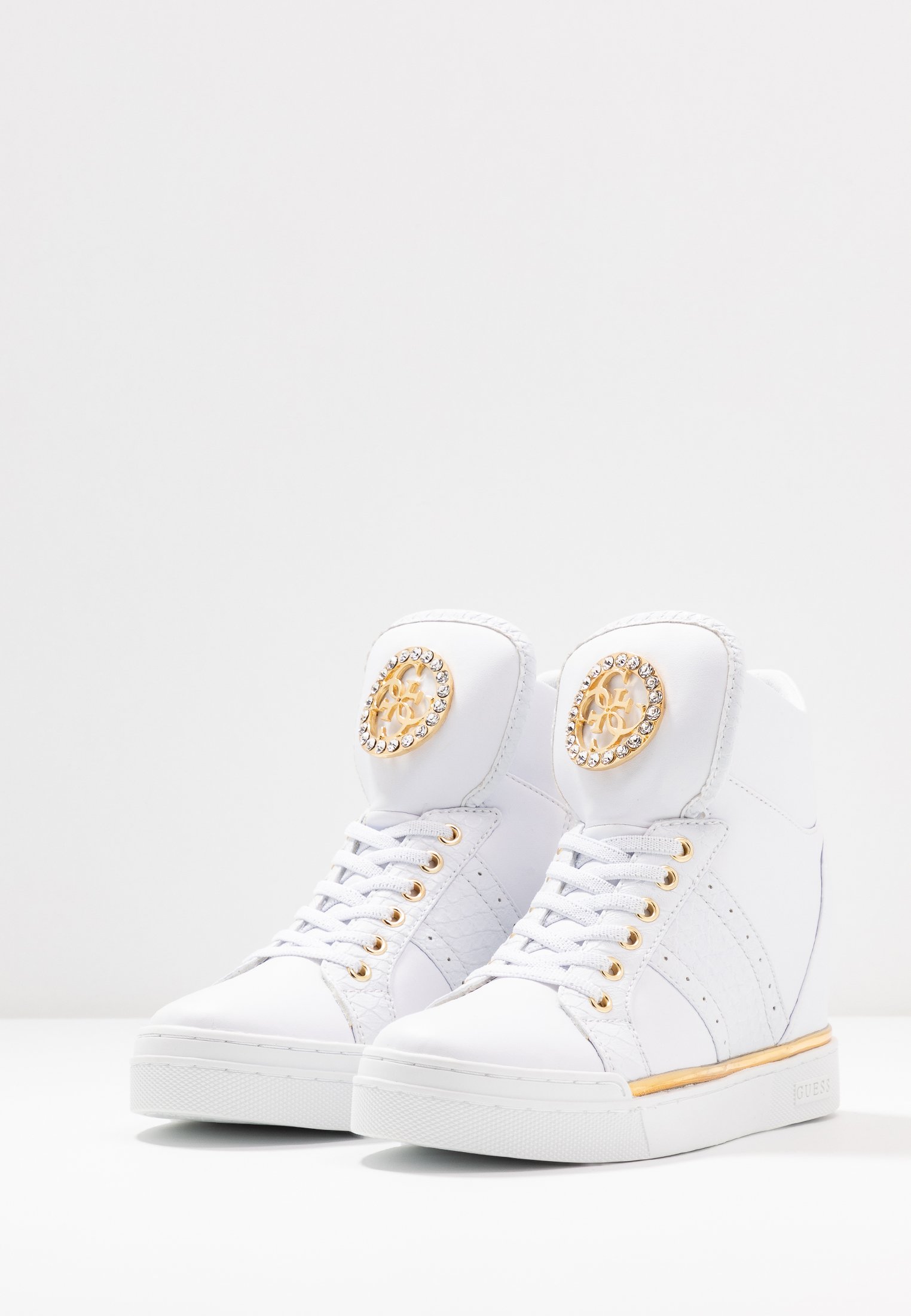 Guess FREETA Høye joggesko white Zalando.no Guess FREETA Høye joggesko white Zalando.no