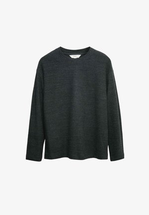 Donkergrijze langslavige shirt van zacht materiaal met een ronde halslijn en een ontspannen pasvorm. Geen zichtbare patronen of accenten. Eenvoudig ontwerp.