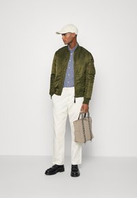 Schott AIRFORCERS - Bombera - army kaki