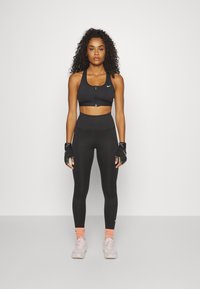 Nike Performance Leggings - black/white