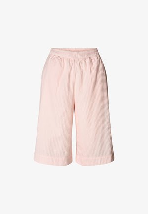 Jasnoróżowe spodenki do kolan wykonane z prążkowanej tkaniny, z elastycznym pasem i prostym krojem, zakończone gładkim obrzeżem.