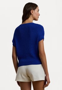 Lauren Ralph Lauren RIB KNIT SHORT SLEEVE V NECK SWEATER - Βασικό μπλουζάκι - new sapphire