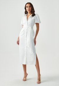BWLDR KYLIE - Haljina-majica - white