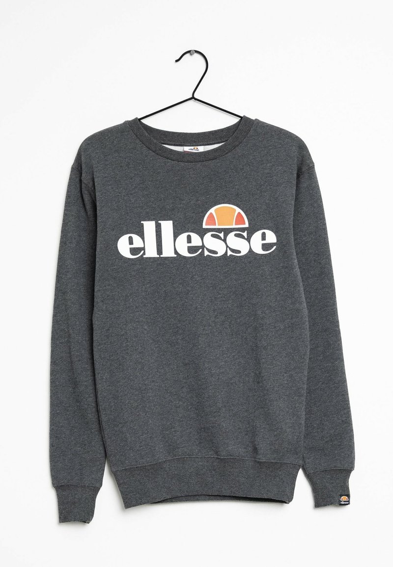 Harmaa collegepaita, joka on valmistettu puuvillasekoitteesta, ja jossa on valkoinen "ellesse"-logo sekä värikäs puolipallon muotoinen kuvio. Kiinnitetty silmukka ripustamista varten.