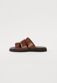 Platt slip-in - cognac