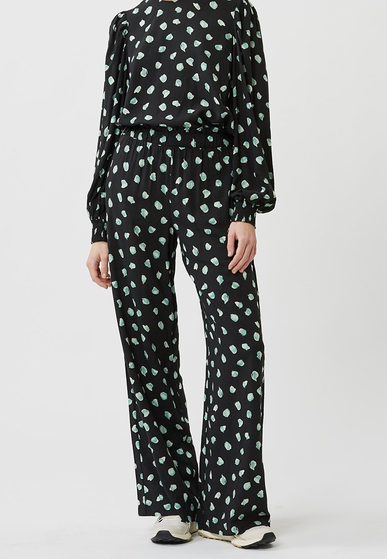 Minimum Broek zwart Minimum Broek zwart