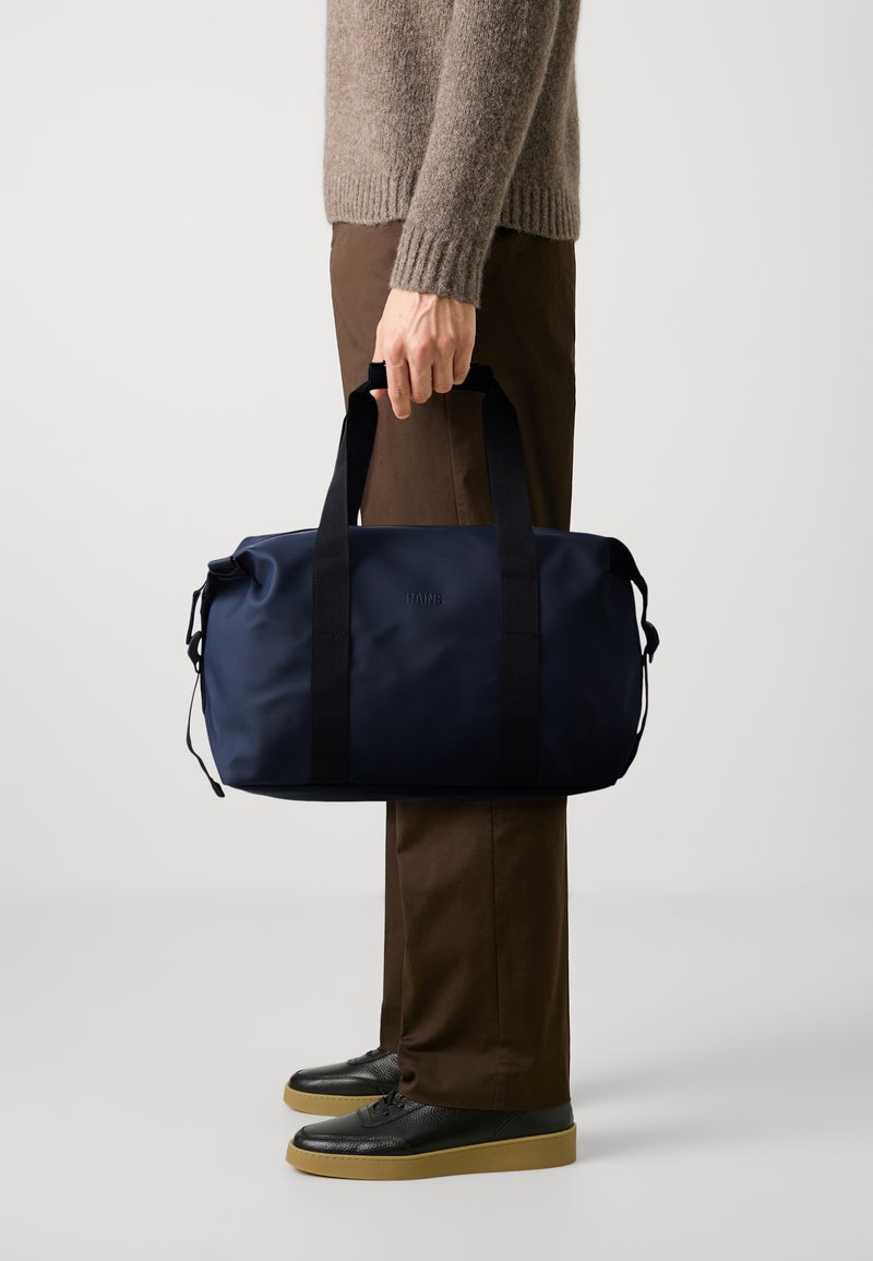 Rains HILO BAG SMALL UNISEX - Hétvégi táska - navy