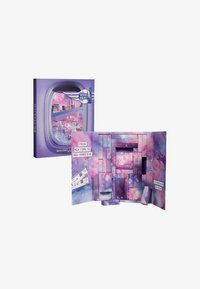 Maybelline New York 31 DAYS ADVENT CALENDAR 2024 - Calendrier de l'Avent