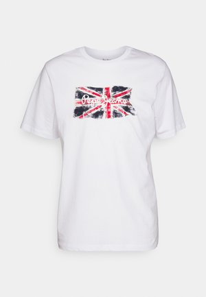 Balta kokvilnas T-kreklu ar nolietotu Apvienotās Karalistes karoga grafiku sarkanā, melnā un zilā krāsā, ar tekstu "Pepe Jeans London" centrā.