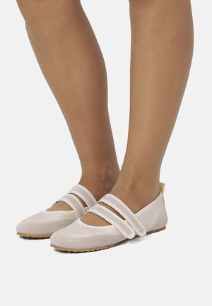 PLANOS AMIRE - Riemchenballerina - gris