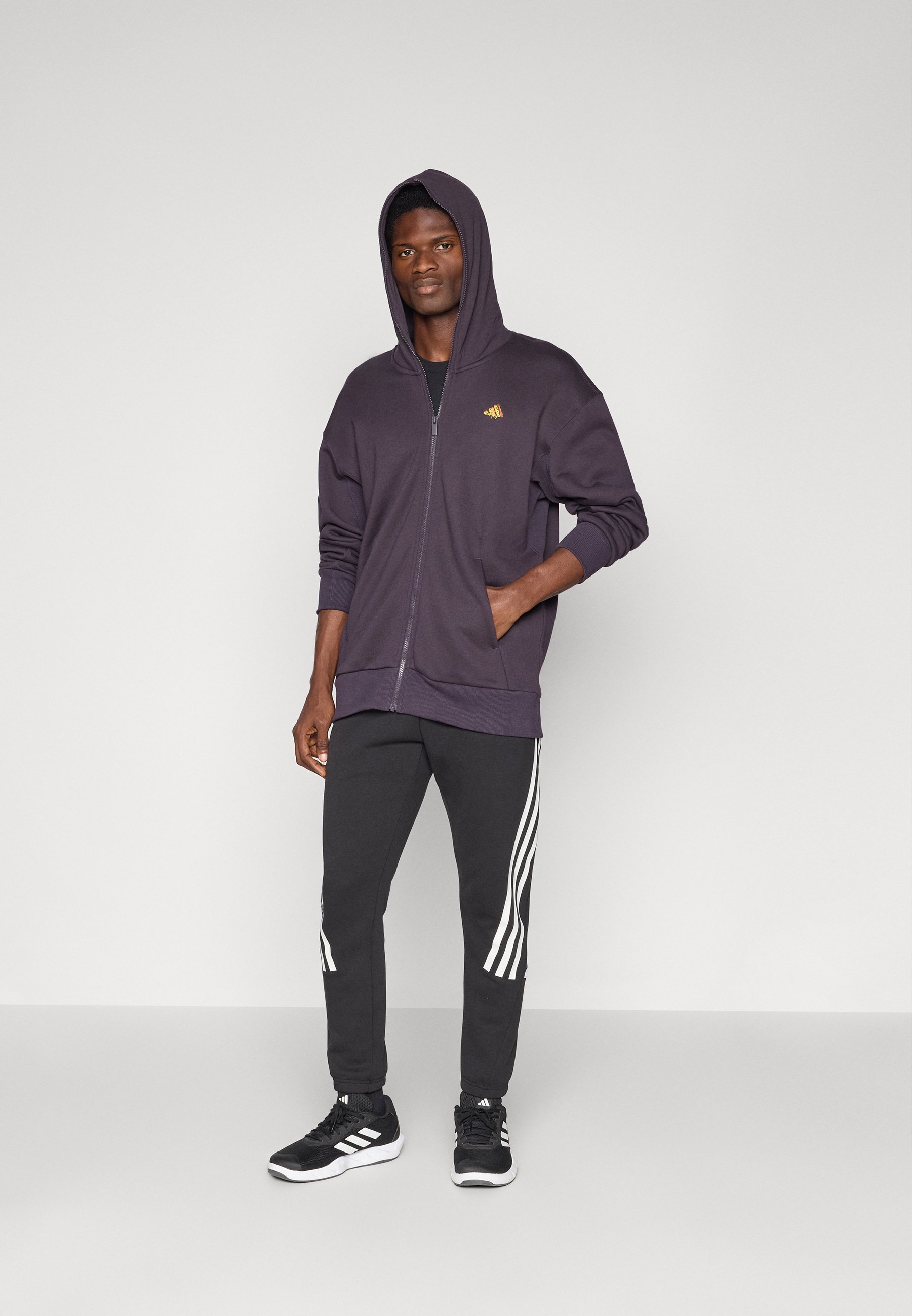 adidas Sportswear HOODIE - Zip-up sweatshirt - aurora black/black
