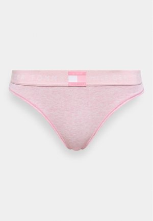 Culottes bikini rose clair pour femmes avec une ceinture élastique de marque arborant le logo Tommy Hilfiger et l'emblème du drapeau au centre avant.