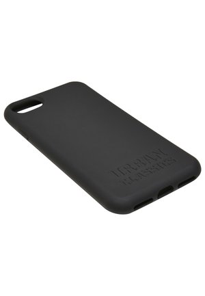 Sort silikone telefoncover med en mat overflade, der har et præget "URBAN CLASSICS" logo og udsparinger til porte og kamera.