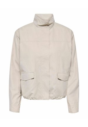 Veste beige clair avec col haut, boutons-pression à l'avant, manches longues, deux poches à rabat à l'avant et ourlet élastiqué.
