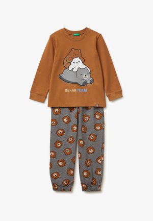 Braunes Langarmshirt mit Bärengrafik und dem Text "BE-AR TEAM". Graue Hose mit sich wiederholendem Bärenkopfmuster; elastische Bündchen. Material aus Baumwollmischung.