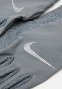 Nike Performance WOMENS ESSENTIAL RUNNING HEADBAND AND GLOVE SET - Ørevarmere - smoke grey/particle grey/silver