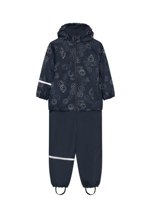 Completo antipioggia scuro per bambini con cappuccio, zip frontale, motivo con faccina sorridente sulla giacca e strisce riflettenti su manica e gamba del pantalone.