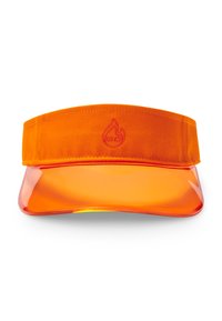 Oranžový šilt s širokým tkaninovým pásom a priehľadným plastovým okrajom. Na prednej strane je embosované logo plameňa. Hladká textúra po celom povrchu.