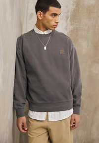 Carhartt WIP NELSON - Felpa - black garment dyed
