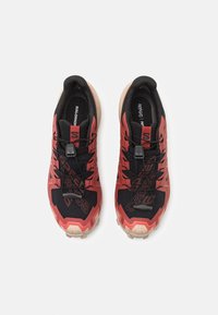 Salomon SPEEDCROSS 6 GTX - Chaussures de running - black/cow hide/faded rose
