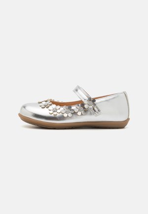 Ankle strap ballet pumps - silver