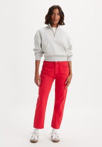 Levi's® CROP - Jeans a sigaretta - script red