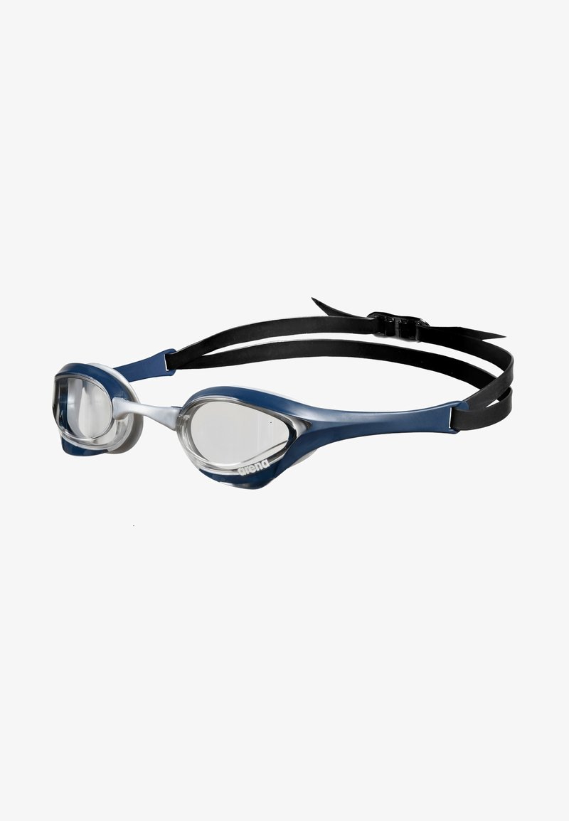 Lunettes de natation avec une monture bleu marine, des verres transparents et une sangle noire réglable. Conçues pour le confort et un ajustement sécurisé.
