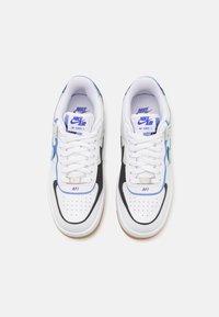 Nike Sportswear AIR FORCE 1 SHADOW - Sneakers basse - white/royal pulse/black/photon dust/summit white/persian violet