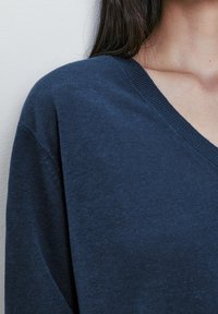 Massimo Dutti Strickpullover - blue