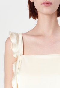 Thumbnail Image 7