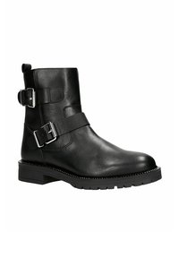 Czarne skórzane botki na kostkę z dwoma regulowanymi paskami na klamry, okrągłym noskiem oraz solidną gumową podeszwą z teksturowanym bieżnikiem.