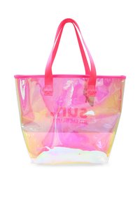 Borsa tote traslucida realizzata in PVC con un riflesso arcobaleno, dotata di manici rosa e dettagli del logo sul davanti. Design spazioso e flessibile.