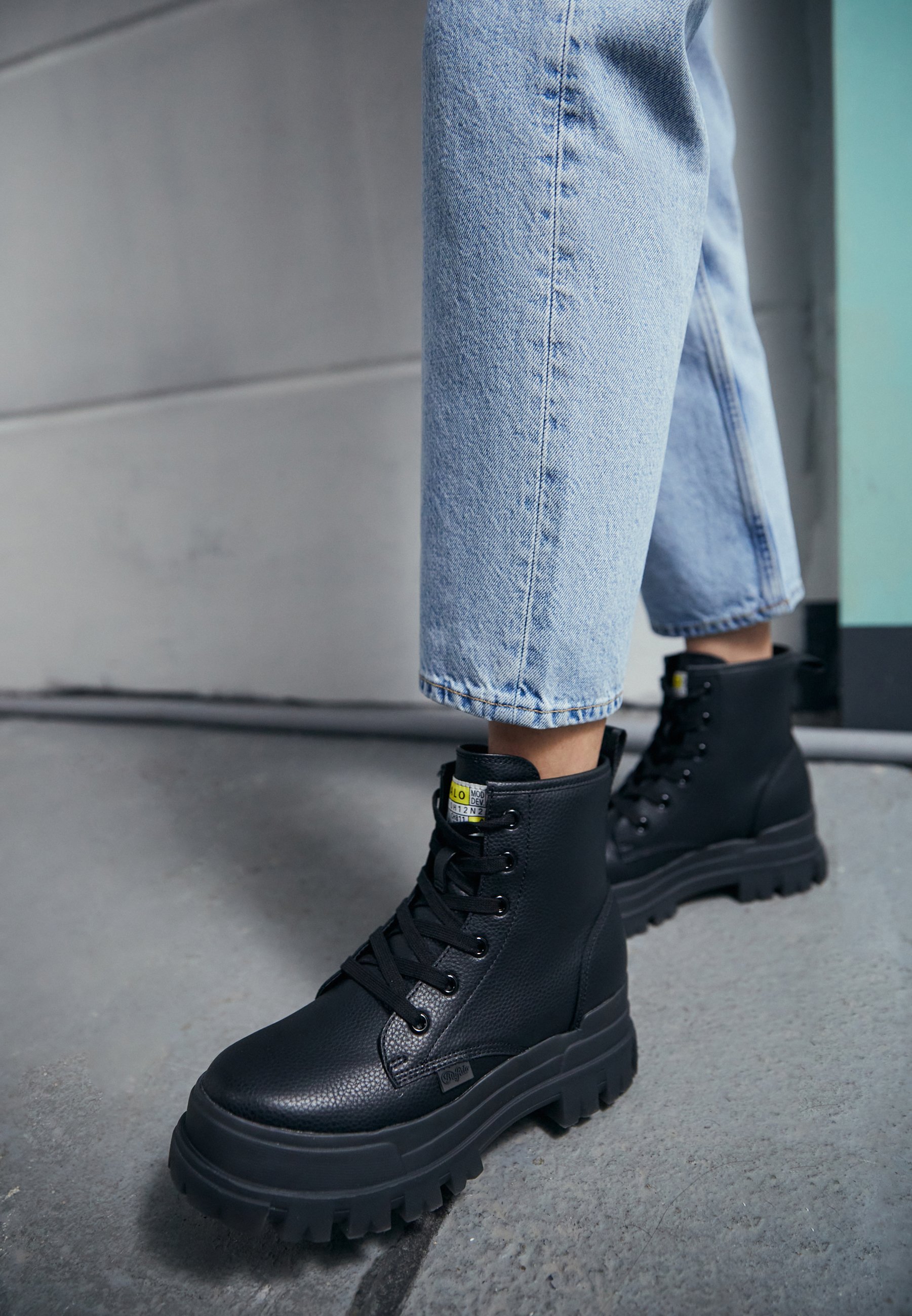Buffalo ASPHA - Platform ankle boots - black - Zalando.co.uk